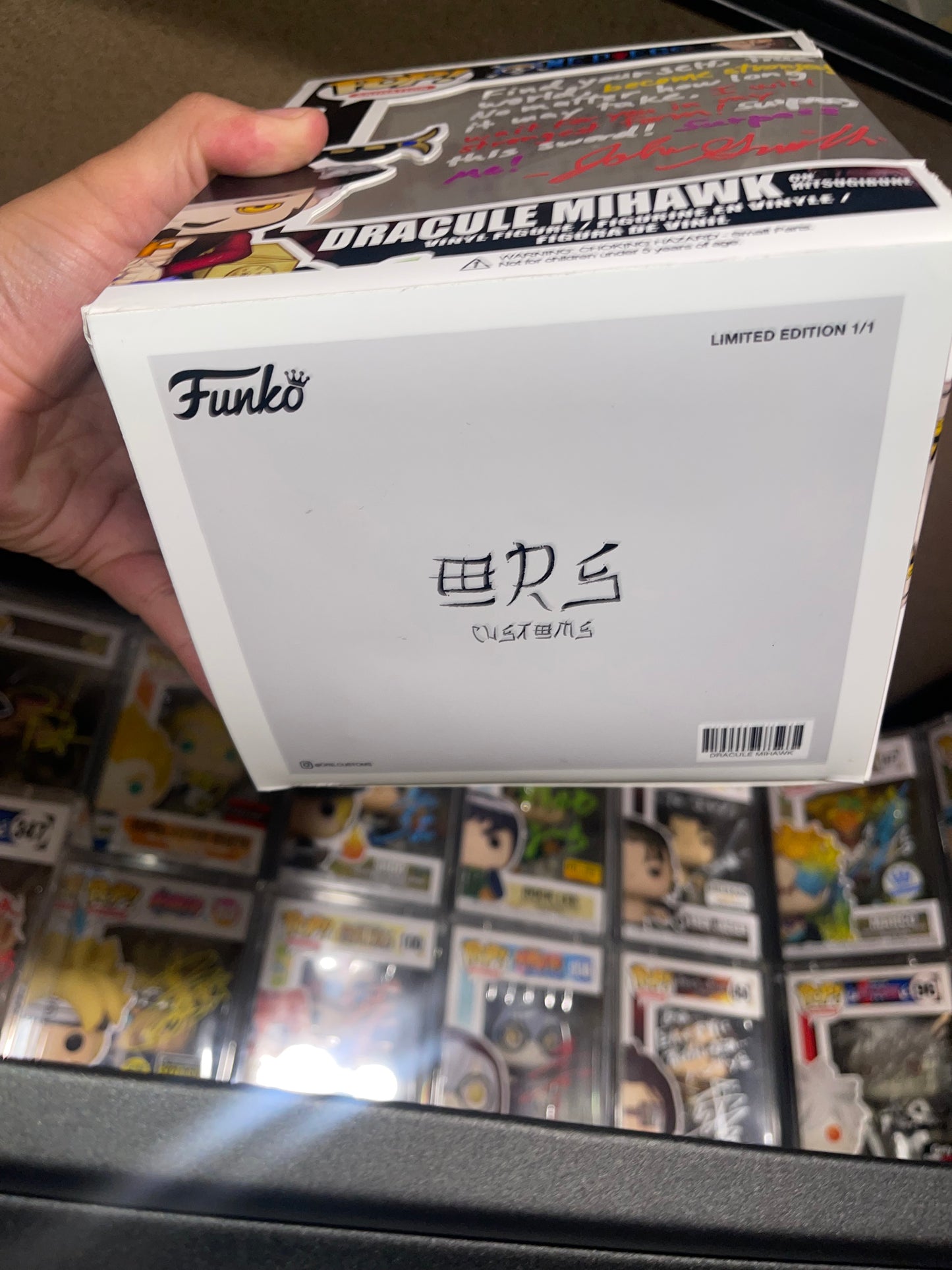Custom - Mihawk Signed Figure/Box
